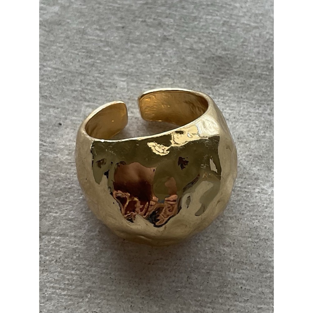 Vintage chunky gold-tone dome ring hammered Size 6.5 Open Back Estate Jewelry